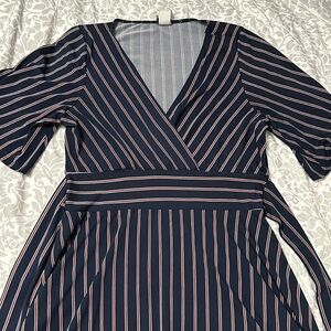 Stretchy red, white, and blue dress that elegantly ties in the back. 🇺🇸